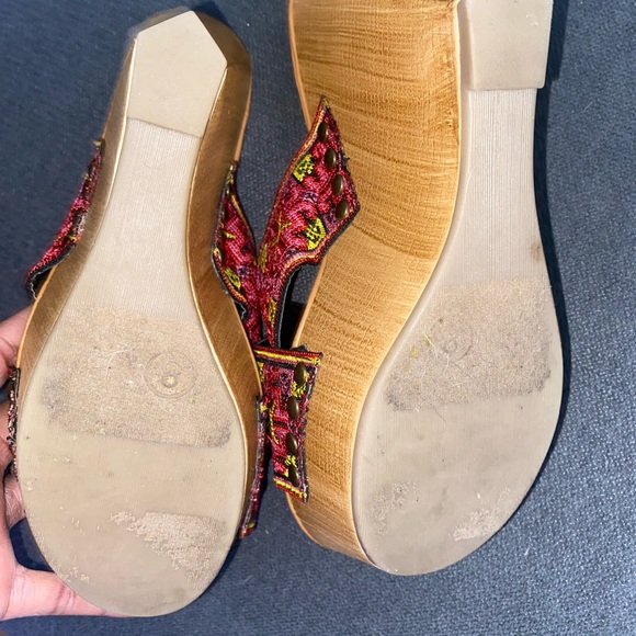 Justfab wedge slides - Picture 3 of 7